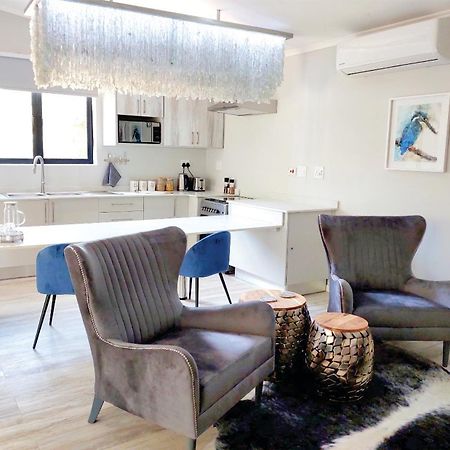 Waterside Cottages & Villas - Self Catering 哈博罗内 外观 照片