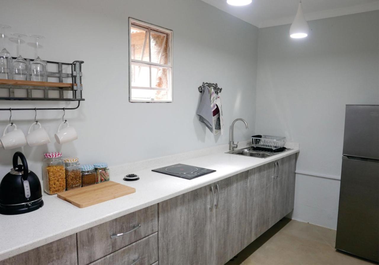Waterside Cottages & Villas - Self Catering 哈博罗内 外观 照片