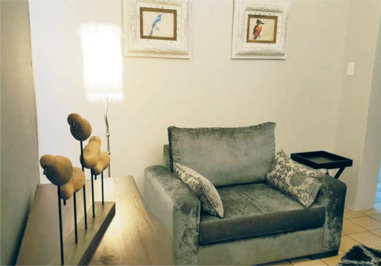 Waterside Cottages & Villas - Self Catering 哈博罗内 外观 照片