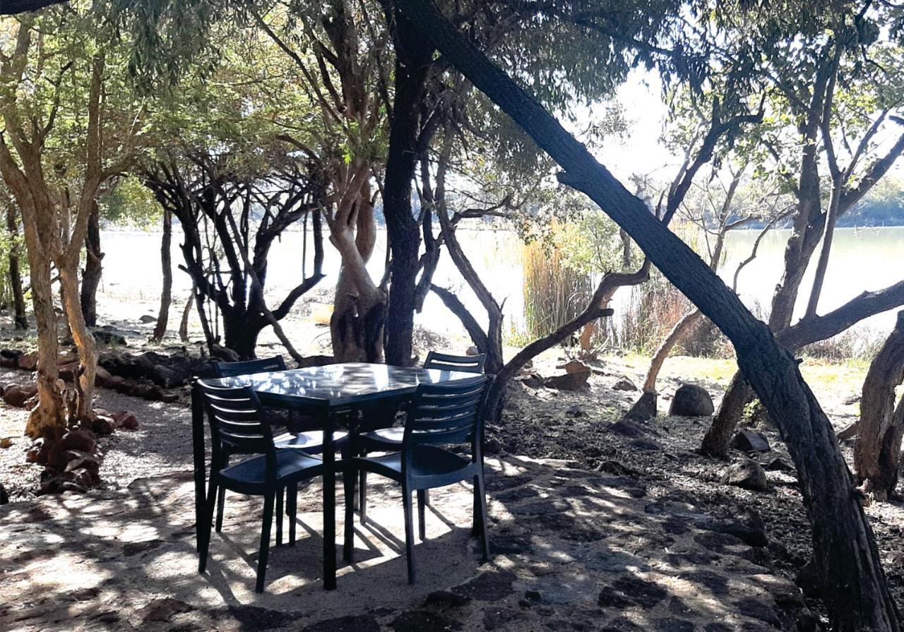 Waterside Cottages & Villas - Self Catering 哈博罗内 外观 照片